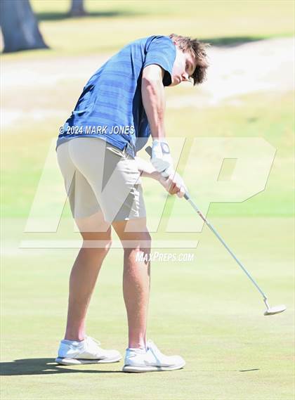 Thumbnail 1 in AIA Division III State Championship photogallery.