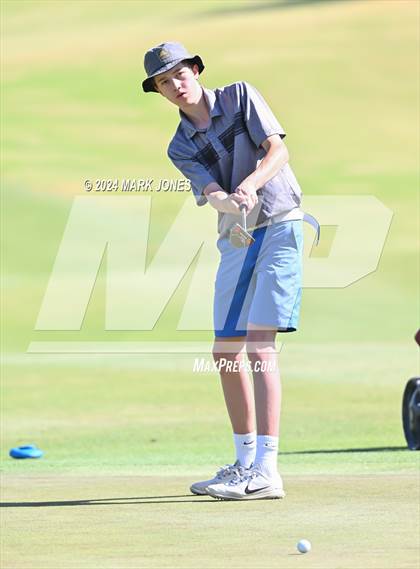 Thumbnail 3 in AIA Division III State Championship photogallery.