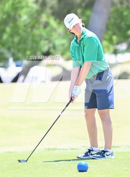 Thumbnail 2 in AIA Division III State Championship photogallery.