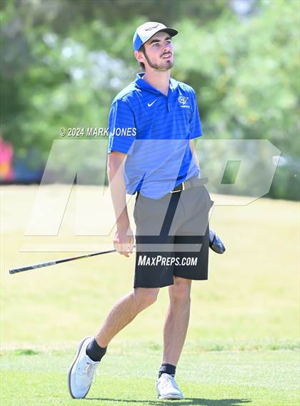 Thumbnail 2 in AIA Division III State Championship photogallery.