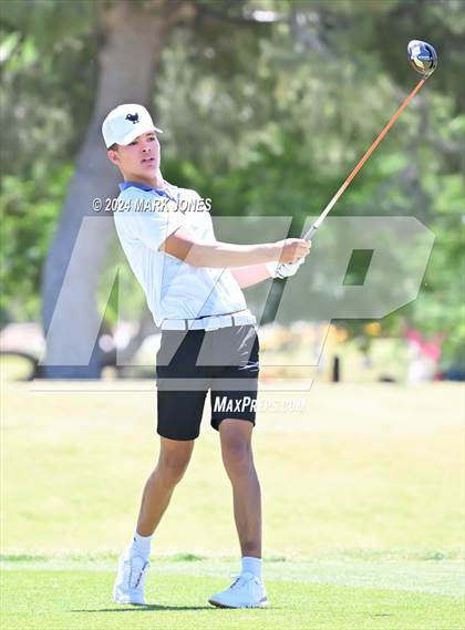 Thumbnail 2 in AIA Division III State Championship photogallery.