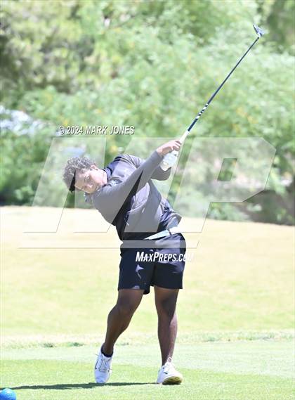 Thumbnail 3 in AIA Division III State Championship photogallery.