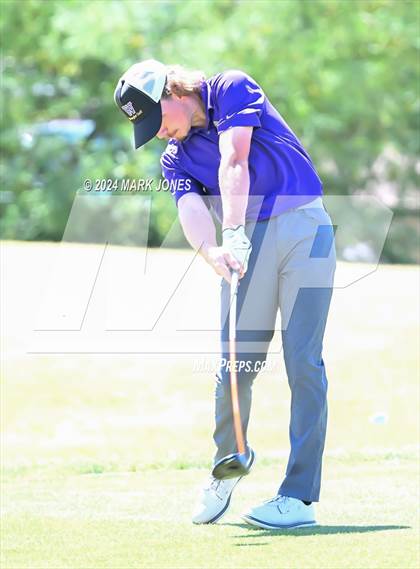 Thumbnail 1 in AIA Division III State Championship photogallery.