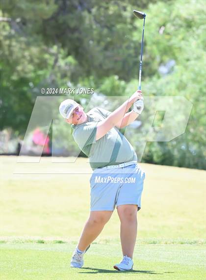 Thumbnail 2 in AIA Division III State Championship photogallery.