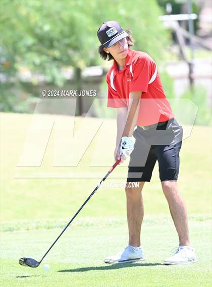 Thumbnail 3 in AIA Division III State Championship photogallery.