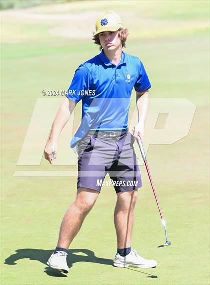 Thumbnail 2 in AIA Division III State Championship photogallery.