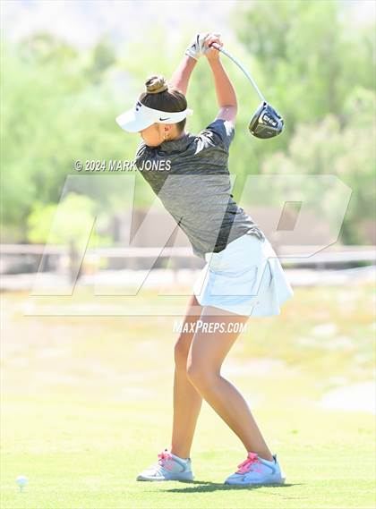 Thumbnail 3 in AIA Division III State Championship photogallery.