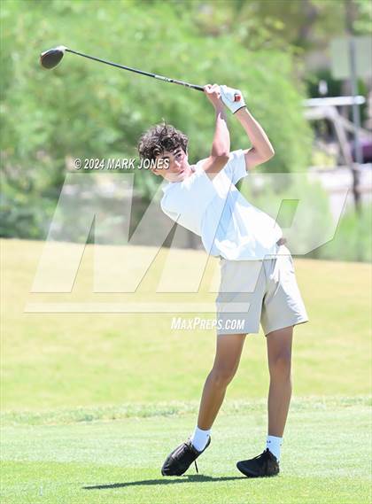 Thumbnail 2 in AIA Division III State Championship photogallery.