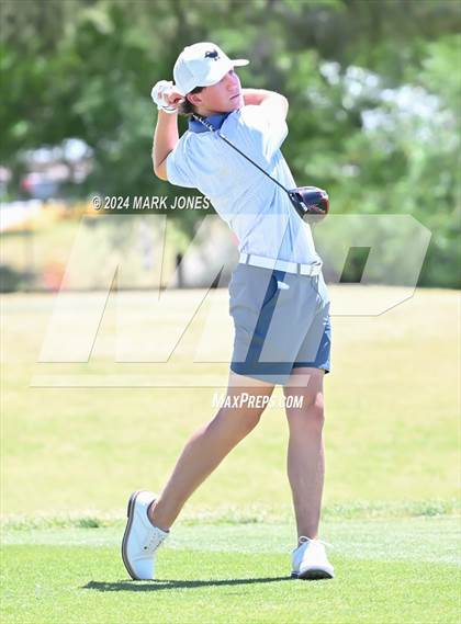 Thumbnail 1 in AIA Division III State Championship photogallery.