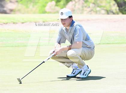 Thumbnail 2 in AIA Division III State Championship photogallery.