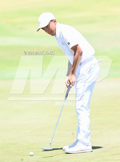 Thumbnail 3 in AIA Division III State Championship photogallery.