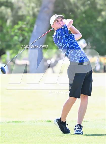 Thumbnail 1 in AIA Division III State Championship photogallery.