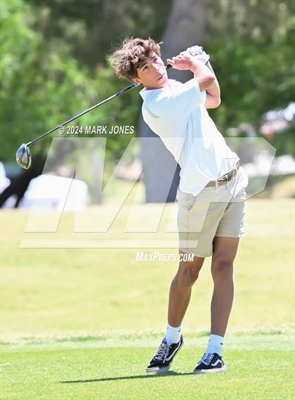 Thumbnail 2 in AIA Division III State Championship photogallery.