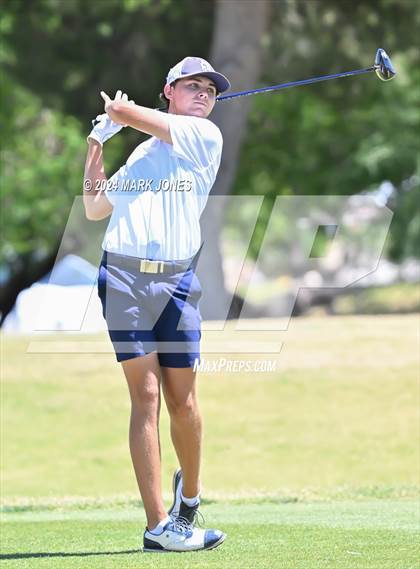 Thumbnail 1 in AIA Division III State Championship photogallery.