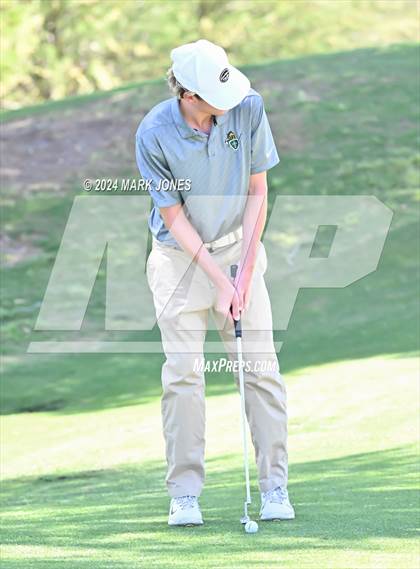 Thumbnail 3 in AIA Division III State Championship photogallery.