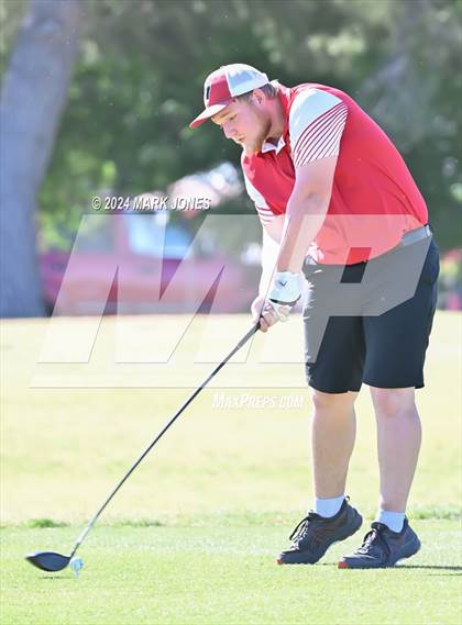 Thumbnail 2 in AIA Division III State Championship photogallery.
