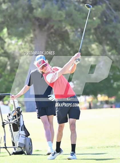 Thumbnail 3 in AIA Division III State Championship photogallery.