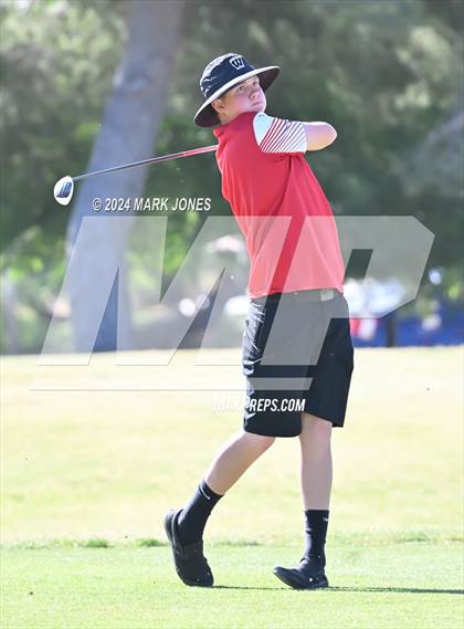 Thumbnail 2 in AIA Division III State Championship photogallery.