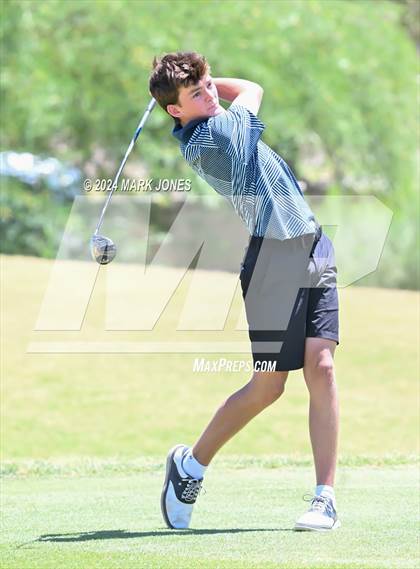 Thumbnail 1 in AIA Division III State Championship photogallery.