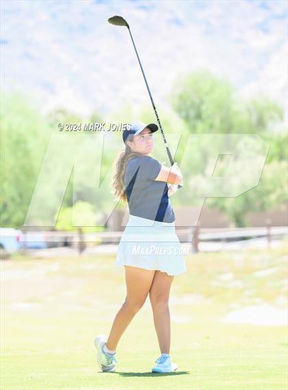 Thumbnail 2 in AIA Division III State Championship photogallery.