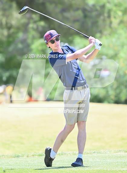Thumbnail 3 in AIA Division III State Championship photogallery.