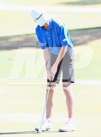 Thumbnail 1 in AIA Division III State Championship photogallery.