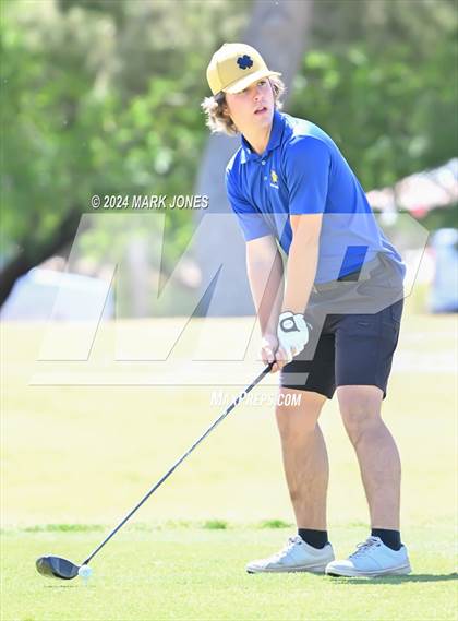 Thumbnail 3 in AIA Division III State Championship photogallery.