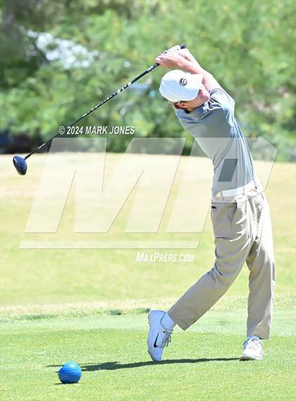 Thumbnail 2 in AIA Division III State Championship photogallery.