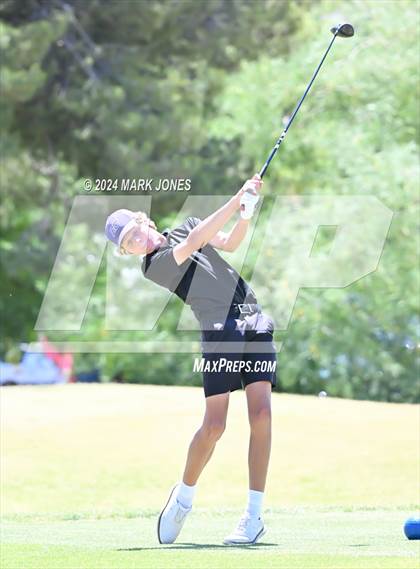 Thumbnail 1 in AIA Division III State Championship photogallery.