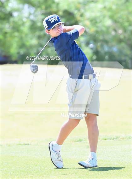 Thumbnail 1 in AIA Division III State Championship photogallery.