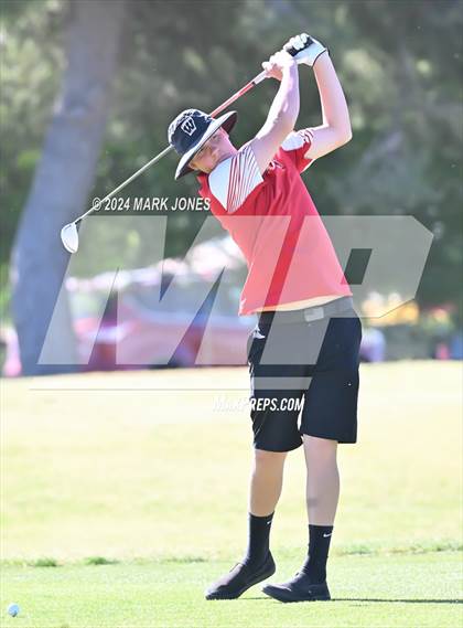 Thumbnail 3 in AIA Division III State Championship photogallery.