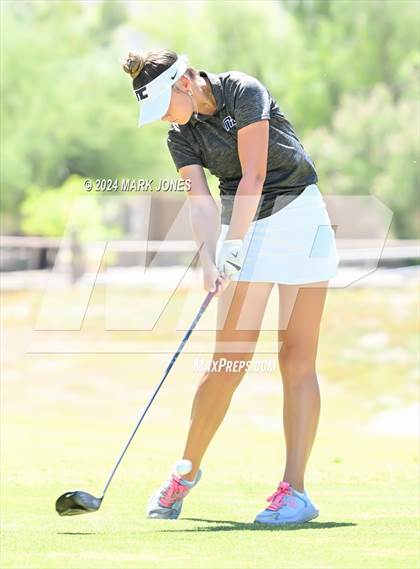 Thumbnail 1 in AIA Division III State Championship photogallery.