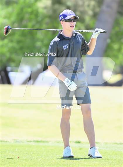 Thumbnail 3 in AIA Division III State Championship photogallery.