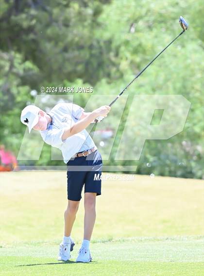 Thumbnail 3 in AIA Division III State Championship photogallery.