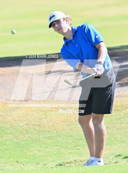 Thumbnail 1 in AIA Division III State Championship photogallery.