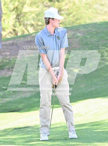 Thumbnail 1 in AIA Division III State Championship photogallery.