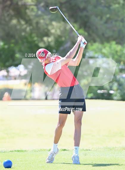Thumbnail 2 in AIA Division III State Championship photogallery.