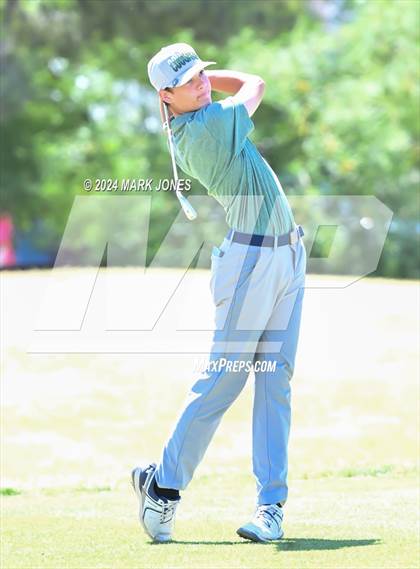 Thumbnail 2 in AIA Division III State Championship photogallery.