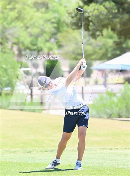 Thumbnail 3 in AIA Division III State Championship photogallery.