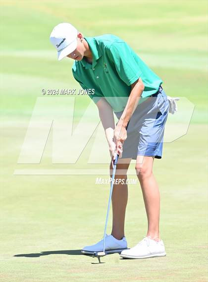 Thumbnail 1 in AIA Division III State Championship photogallery.