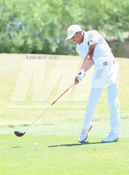 Thumbnail 2 in AIA Division III State Championship photogallery.