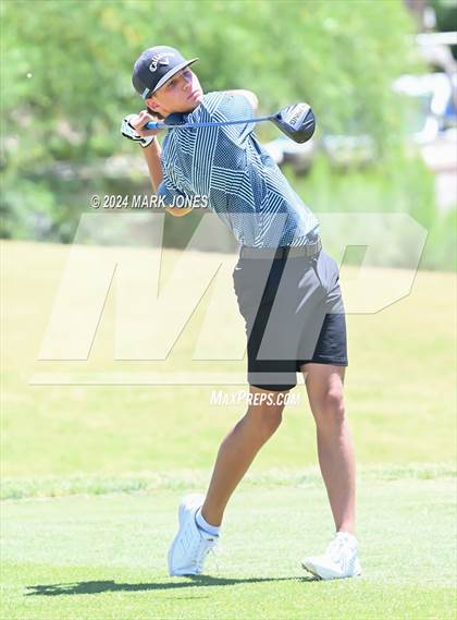 Thumbnail 1 in AIA Division III State Championship photogallery.