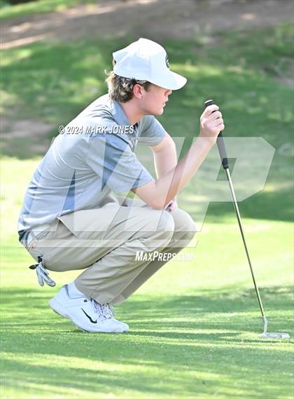 Thumbnail 2 in AIA Division III State Championship photogallery.