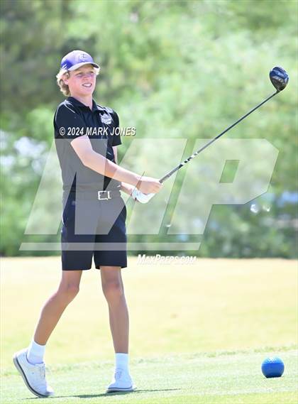 Thumbnail 3 in AIA Division III State Championship photogallery.