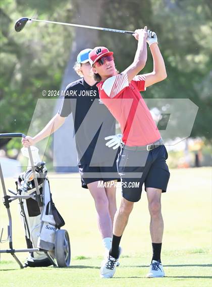 Thumbnail 2 in AIA Division III State Championship photogallery.