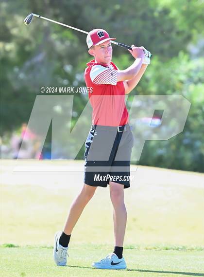 Thumbnail 3 in AIA Division III State Championship photogallery.