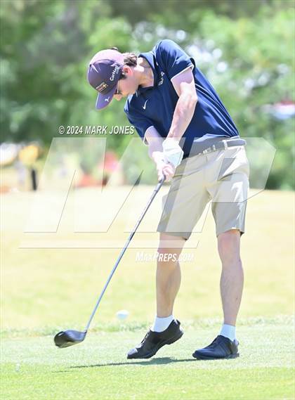 Thumbnail 2 in AIA Division III State Championship photogallery.