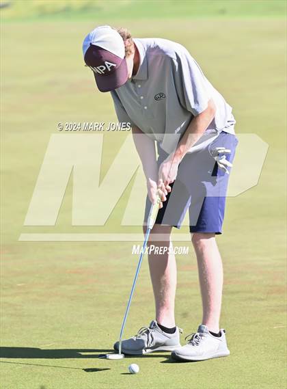 Thumbnail 2 in AIA Division III State Championship photogallery.