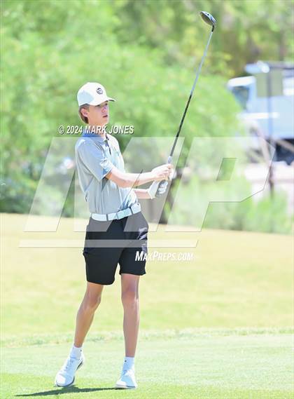 Thumbnail 2 in AIA Division III State Championship photogallery.