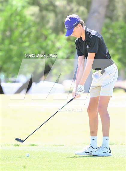 Thumbnail 2 in AIA Division III State Championship photogallery.